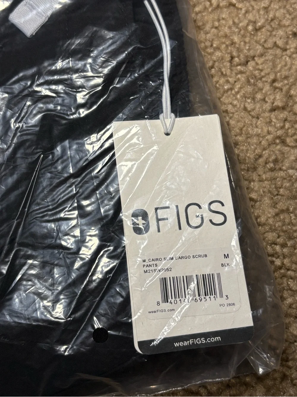 FIGS black cairo slim scrub pants